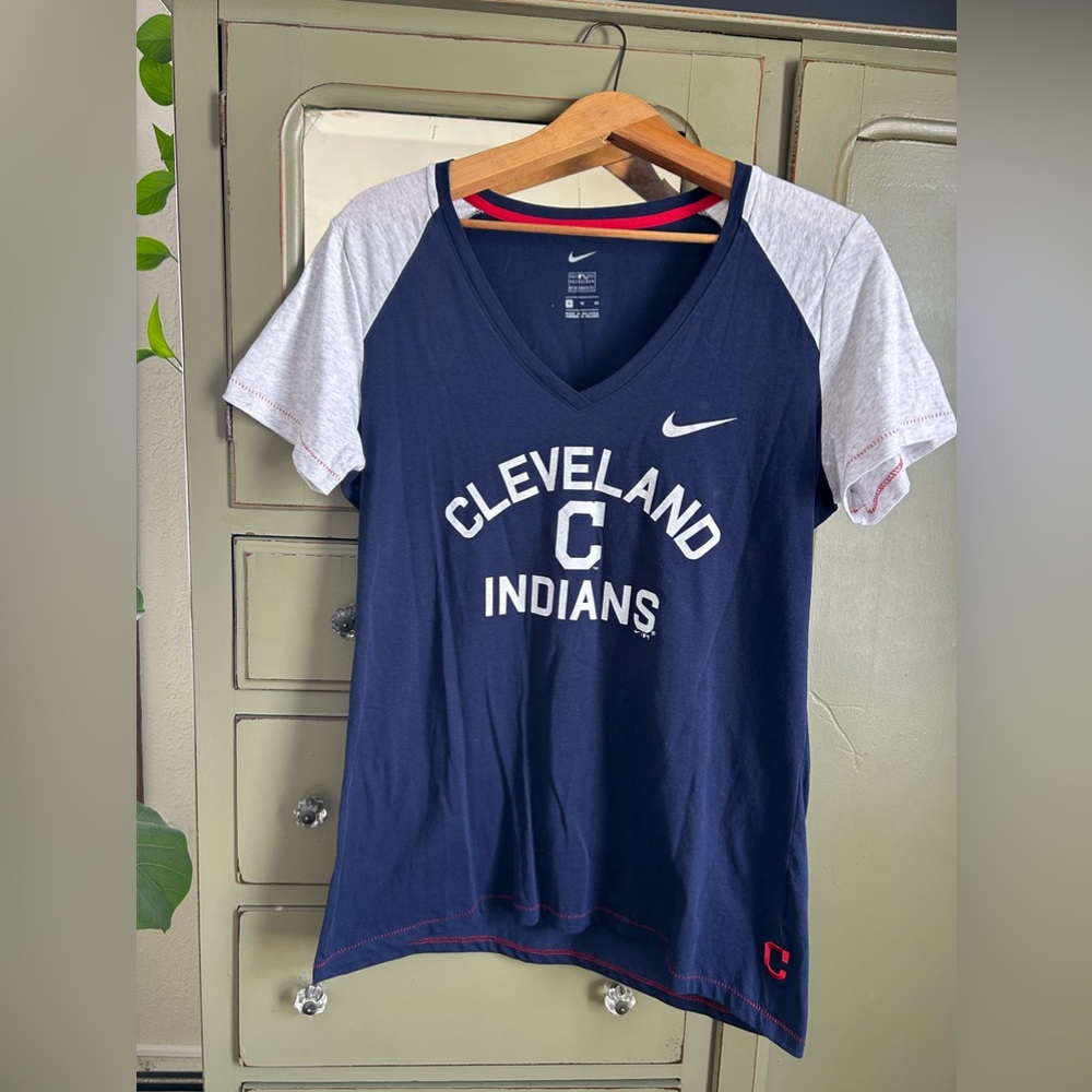 Cleveland Indians vneck tshirt
